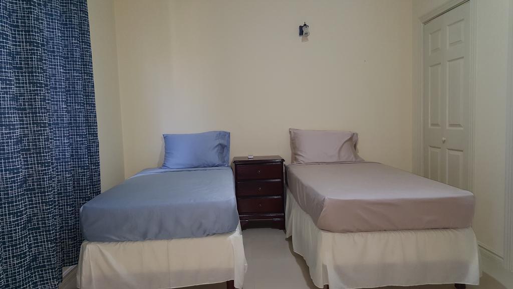 Apt 12, Executive Suites Ja - Palms Enfield Exterior foto