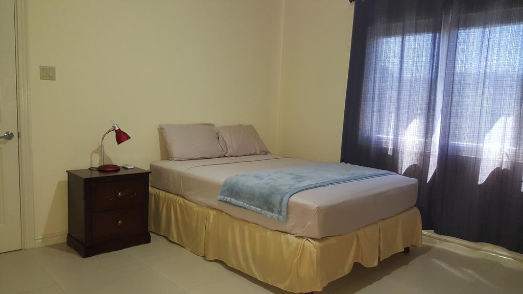 Apt 12, Executive Suites Ja - Palms Enfield Exterior foto